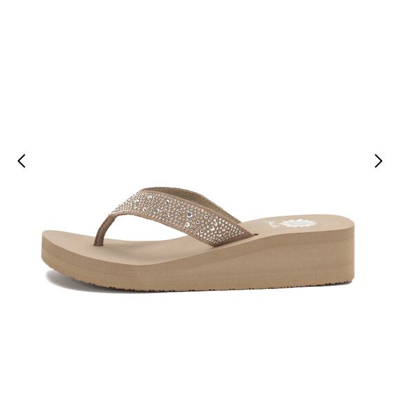 Yellow box - Africa Wedge Sandal NWT - Size 11 - Picture 1 of 10